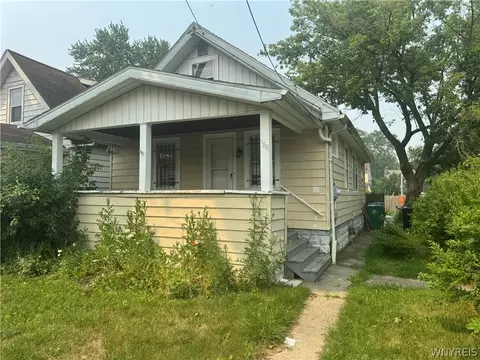 188 69th St, Niagara Falls, NY 14304