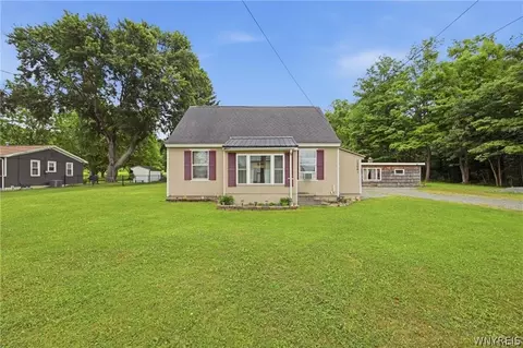 12081 Gowanda State Rd, North Collins, NY 14111
