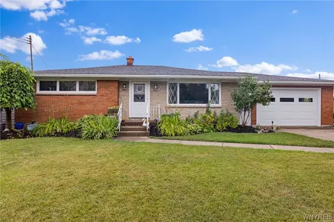 19 Cowing St, Depew, NY 14043