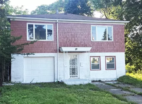 6 Palos Pl, Buffalo, NY 14215