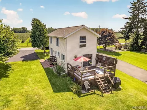 14651 Lakeshore Rd, Carlton, NY 14477