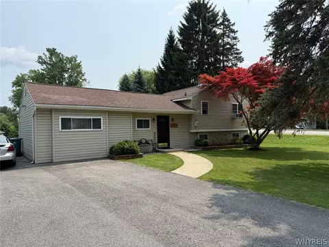 1721 Sweeney St, North Tonawanda, NY 14120