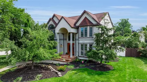 3 Silver Maple Ct, Getzville, NY 14068