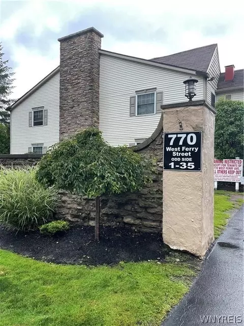 770 W Ferry St #5A, Buffalo, NY 14222