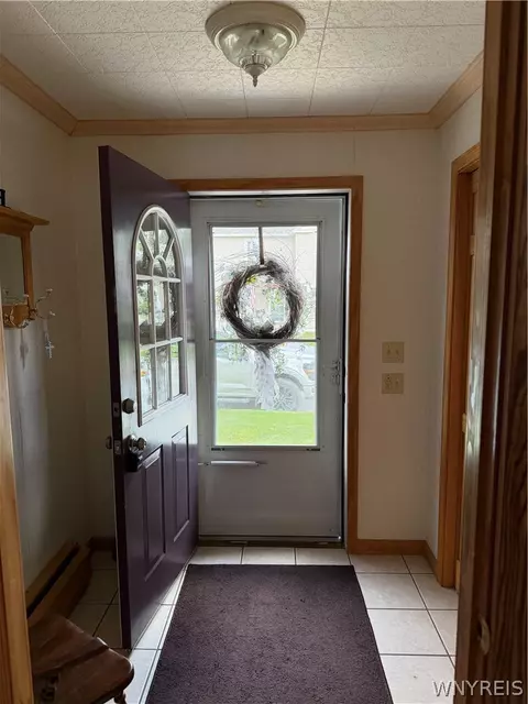 Entry Way - 320 Center St, Olean, NY 14760 photo 3 of 6