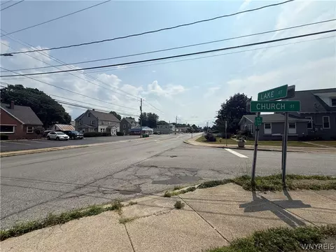 290 Lake St, Hamburg, NY 14075