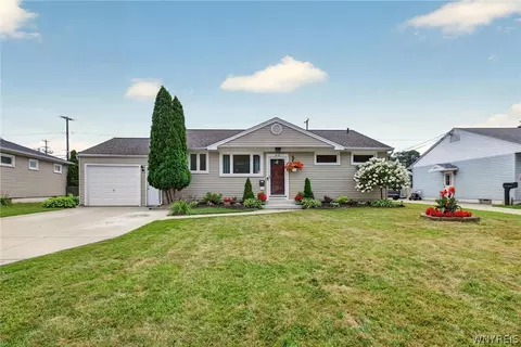 63 Rosemont Dr, Amherst, NY 14226
