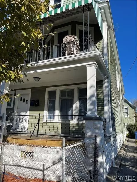 291 Walnut St, Buffalo, NY 14204