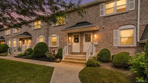 437 3rd Ave, Amherst, NY 14221