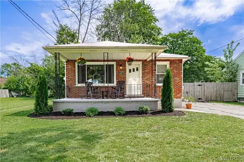 1257 93rd St, Niagara Falls, NY 14304