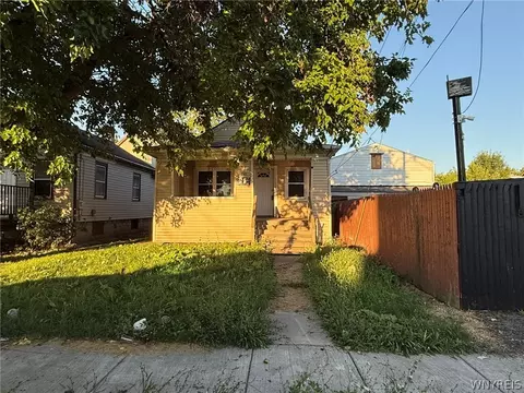 741 19th St, Niagara Falls, NY 14301