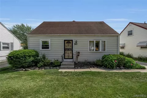 90 Nicholas Dr N, Tonawanda, NY 14150
