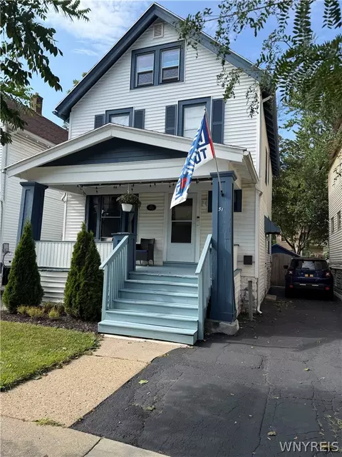 51 Custer St, Buffalo, NY 14214