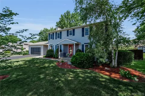 122 Old Orchard Ln, Orchard Park, NY 14127