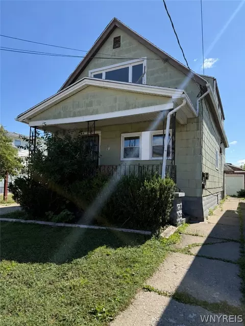 81 Roberts Ave, Buffalo, NY 14206