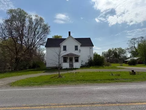 10727 Brant Angola Rd, Brant, NY 14027