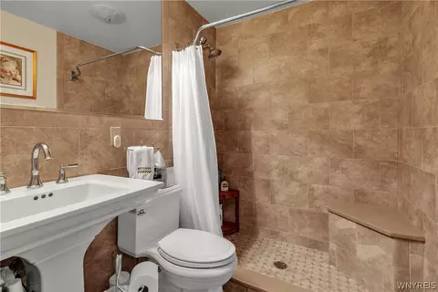 Bath - 445 Plain St, Lewiston, NY 14092 photo 1 of 4
