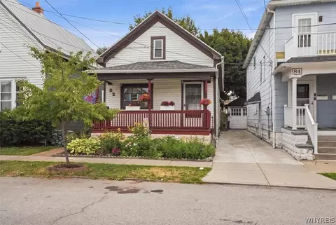 82 Peter St, Buffalo, NY 14207