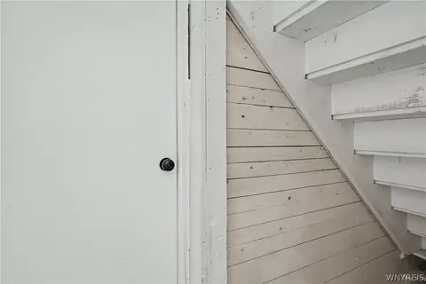 Entry Way - 817 Bishop St, Olean, NY 14760 photo 3 of 8