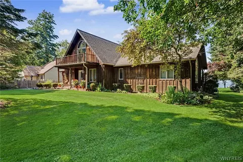 4759 E Lake Rd, Burt, NY 14028