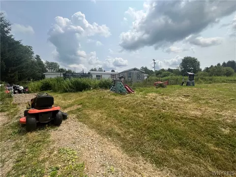 9100 Route 240, Ashford, NY 14171