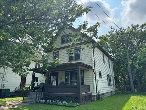 828 15th St, Niagara Falls, NY 14301