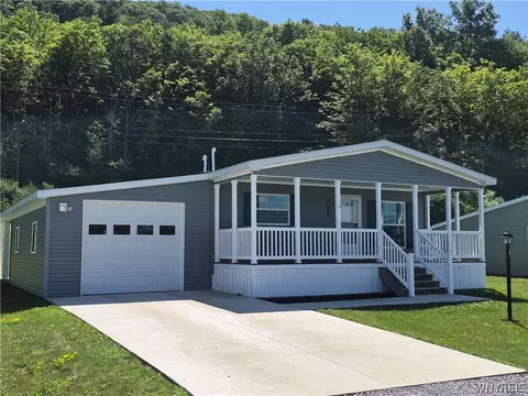171 Green Valley Ests, Great Valley, NY 14741