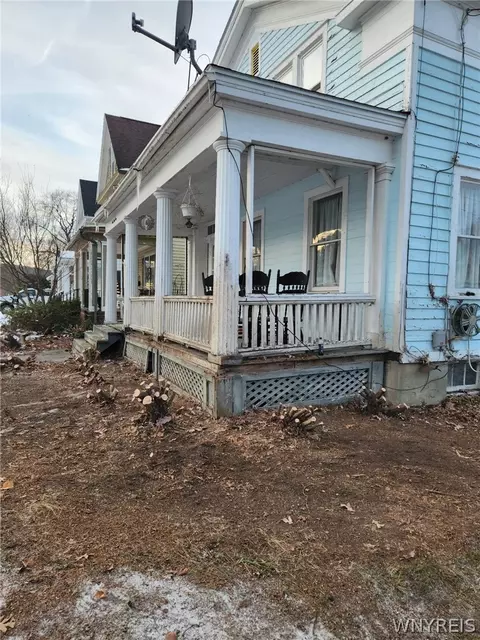 Exterior - 141 E William St, Bath, NY 14810 photo 4 of 4
