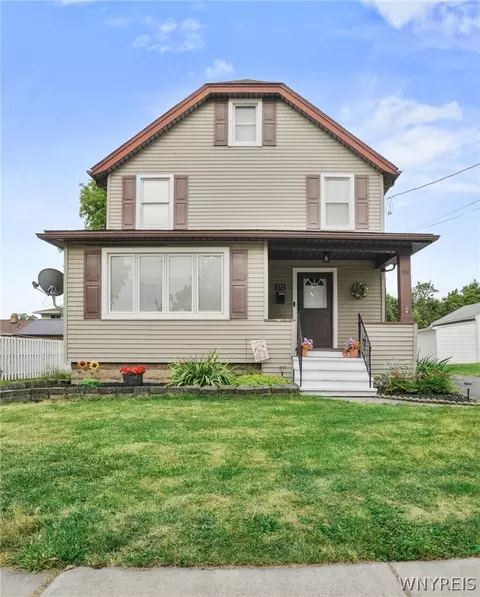 172 Bryant St, Depew, NY 14043