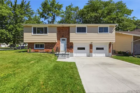 35 Tomcyn Dr, Amherst, NY 14221