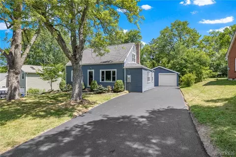5469 S Freeman Rd, Orchard Park, NY 14127