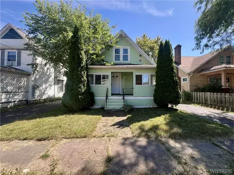 1611 Linwood Ave, Niagara Falls, NY 14305