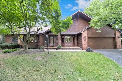 35 High Ct, Amherst, NY 14226