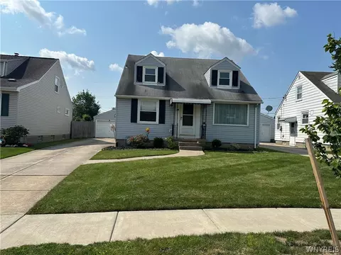 14 Quaker Ridge Rd, Tonawanda, NY 14150