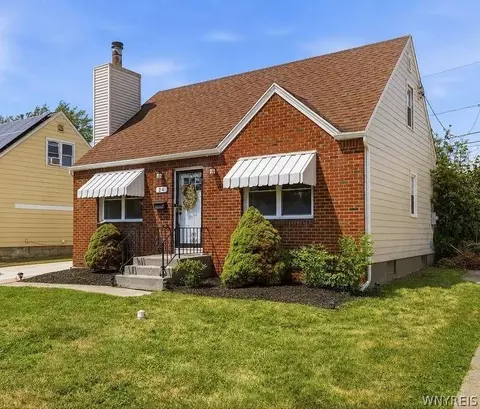 24 Meaford Rd, Cheektowaga, NY 14215