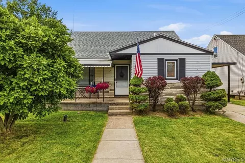 554 79th St, Niagara Falls, NY 14304