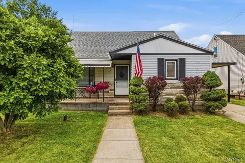 554 79th St, Niagara Falls, NY 14304