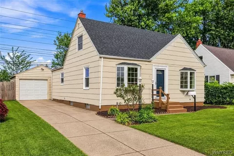 67 Elaine Ct, Cheektowaga, NY 14225