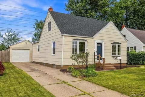 67 Elaine Ct, Cheektowaga, NY 14225