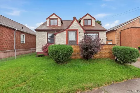 1915 Hyde Park Blvd, Niagara Falls, NY 14305