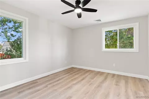 Bedroom - 93 Hemlock Dr, West Seneca, NY 14224 photo 4 of 7