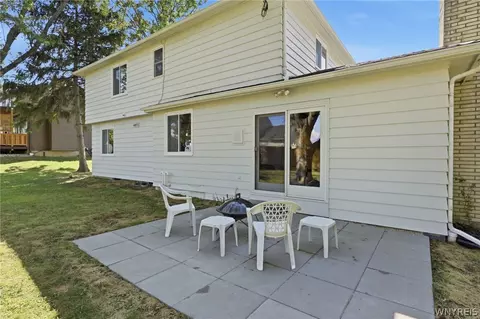 Exterior - 93 Hemlock Dr, West Seneca, NY 14224 photo 6 of 9
