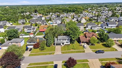 View/Area - 93 Hemlock Dr, West Seneca, NY 14224 photo 4 of 4