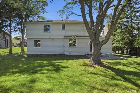 Exterior - 93 Hemlock Dr, West Seneca, NY 14224 photo 8 of 9