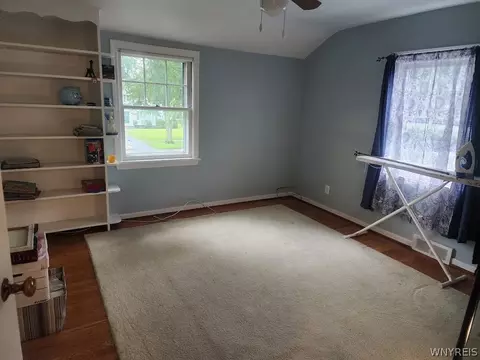 Bedroom - 153 Pinecrest Dr, Irondequoit, NY 14617 photo 5 of 6
