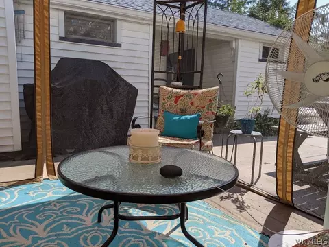 Exterior - 153 Pinecrest Dr, Irondequoit, NY 14617 photo 5 of 8
