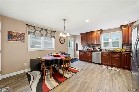 Kitchen - 4615 Brompton Dr, Buffalo, NY 14219 photo 4 of 5