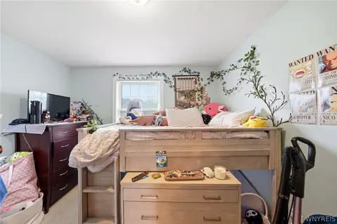 Bedroom - 4615 Brompton Dr, Buffalo, NY 14219 photo 1 of 5