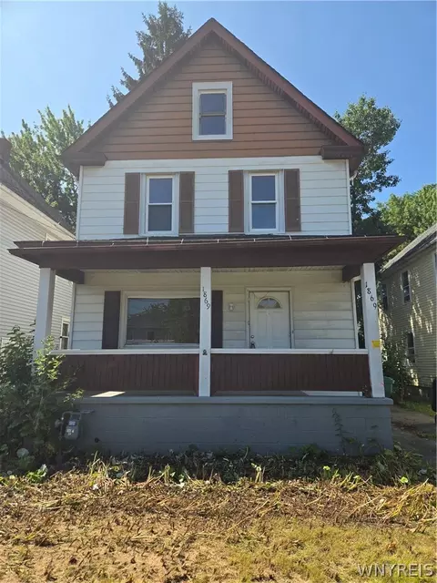 1869 Cleveland Ave, Niagara Falls, NY 14305