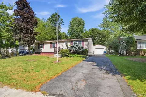 295 Bucyrus Dr, Amherst, NY 14228
